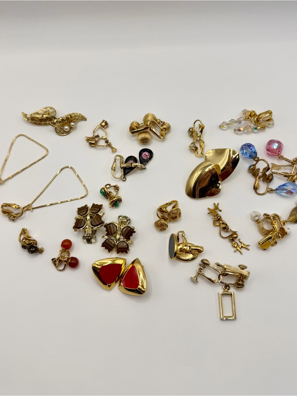 Vintage Statement Clip On & Screw Back Earrings Lot (21 Pairs) Gold Tone Retro